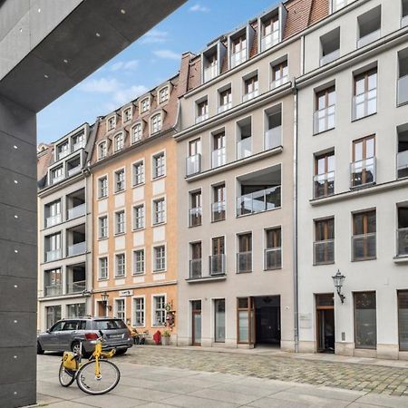 B Our Guest At New Studio Baroque City Center Dresden Exterior photo